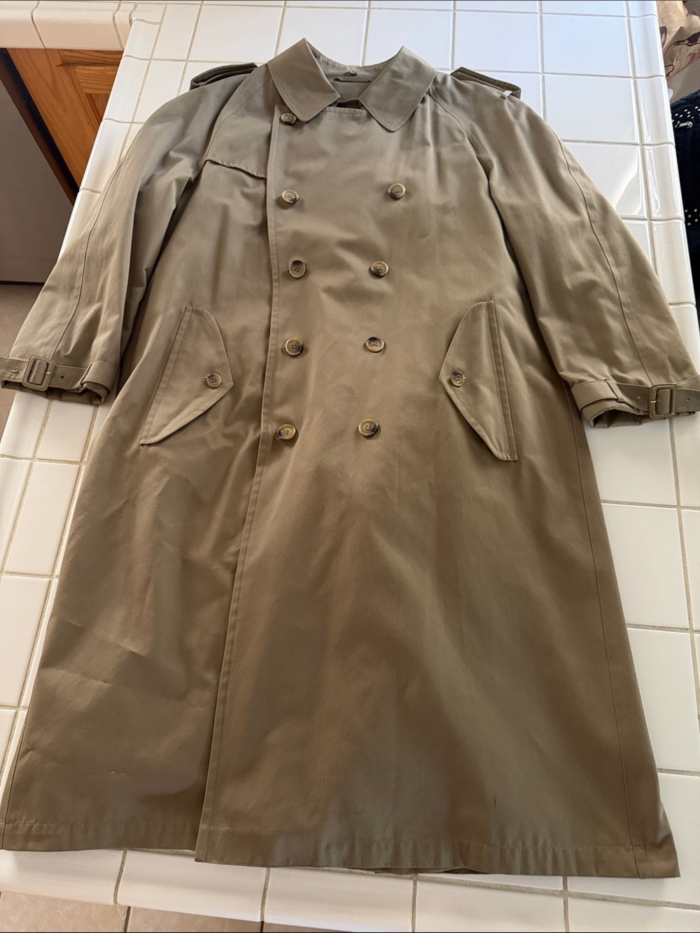 LONDON FOG TOWNE trench coat lined size 44 long Khaki color 🐈‍⬛